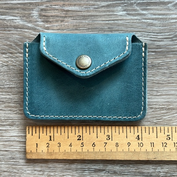 Portland Leather Crossbody Tote + Matching card holder - Picture 12 of 14